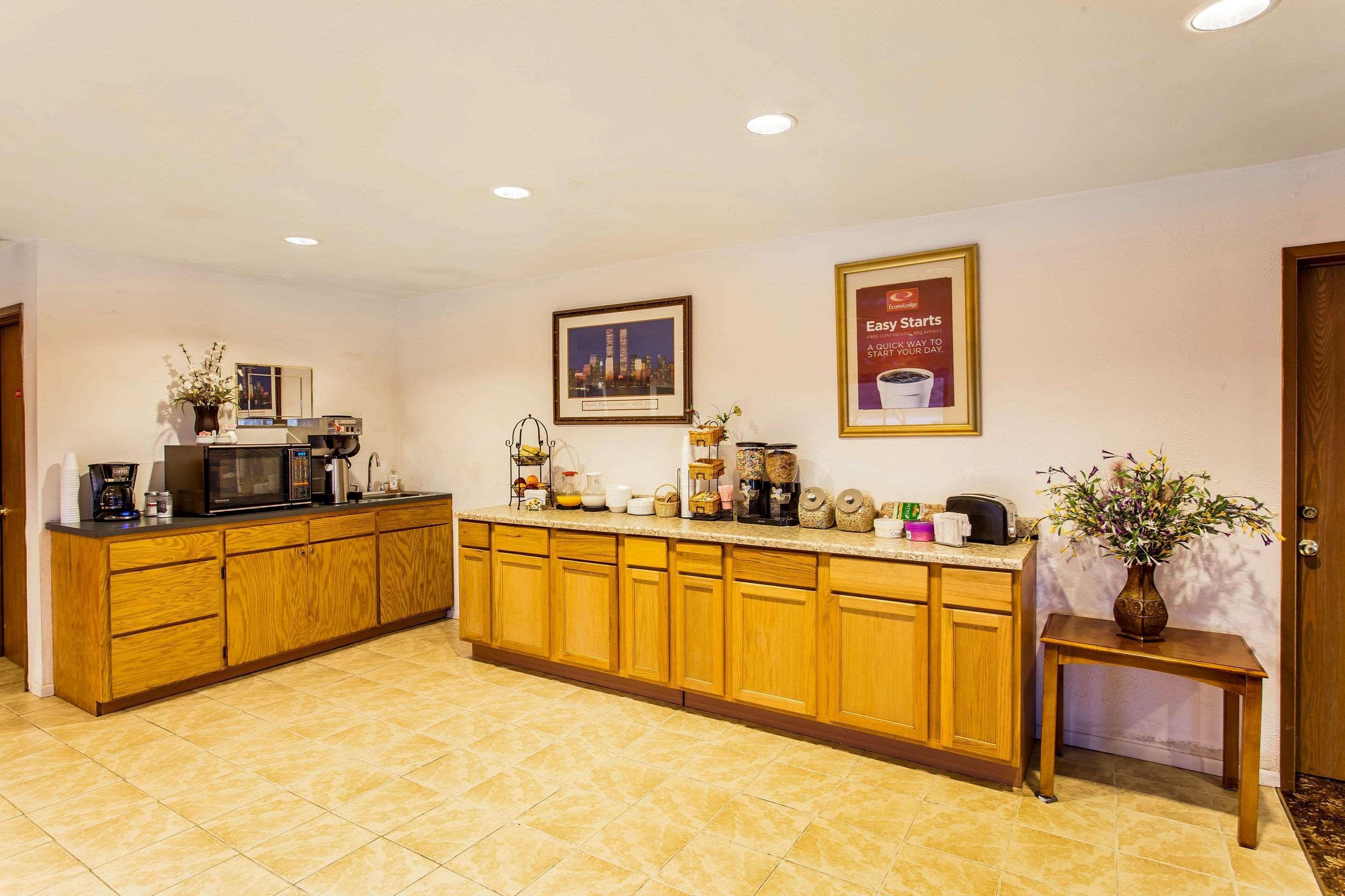Econolodge Everett Bagian luar foto