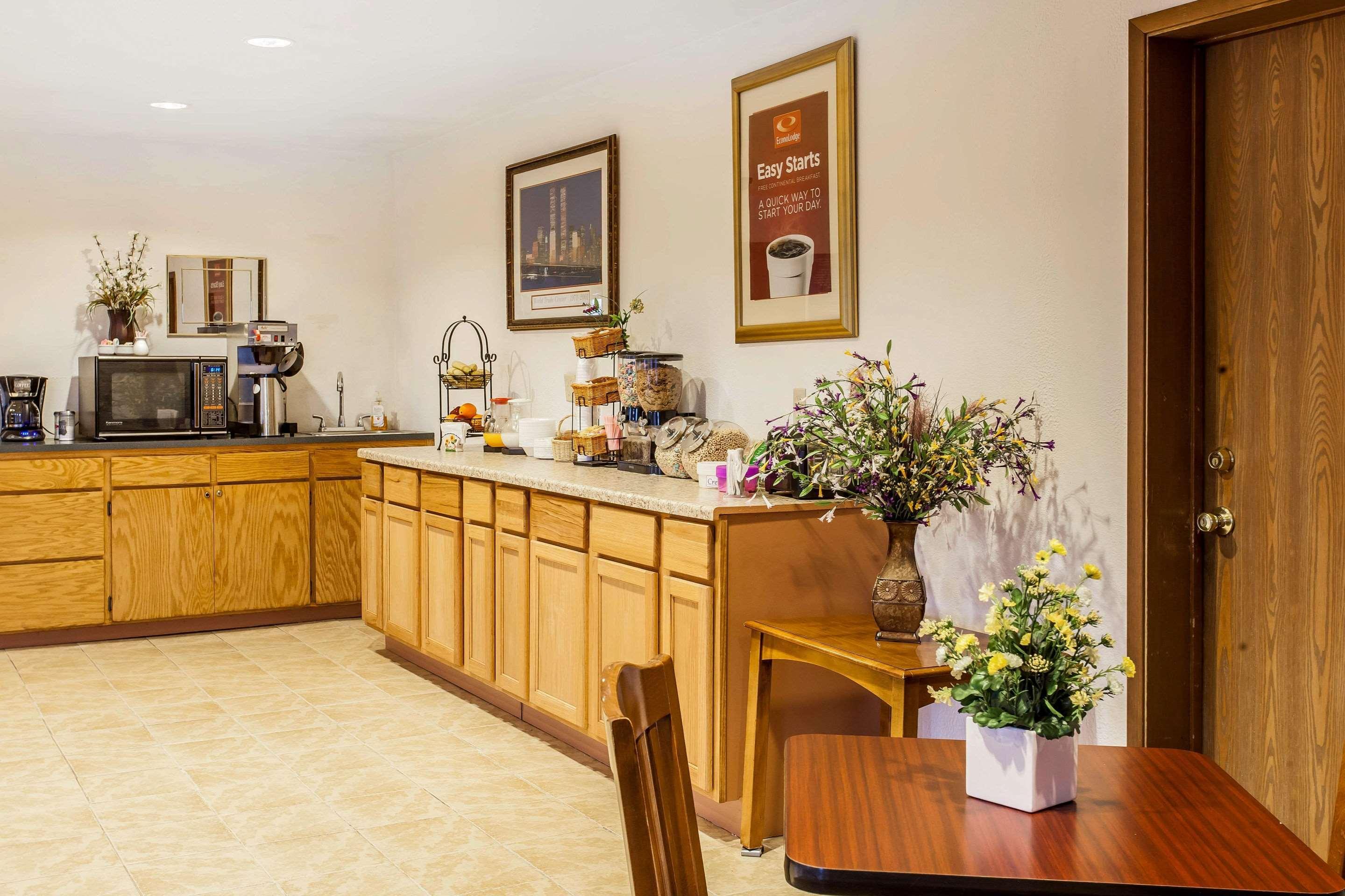 Econolodge Everett Bagian luar foto